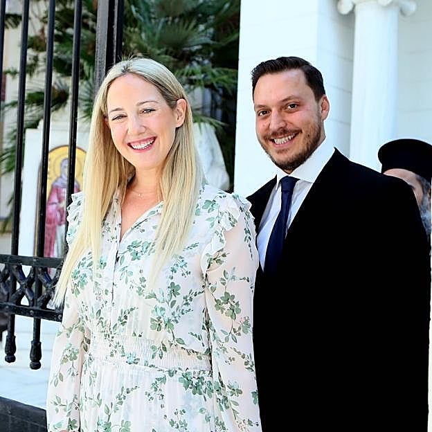Teodora y su prometido, días antes de su boda. 