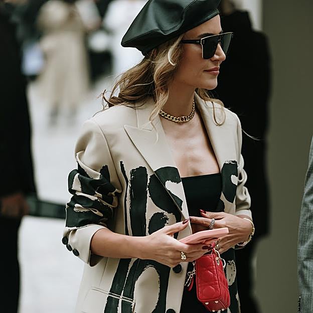 Colores que combinan con beige: aprende a crear los looks más demure de tu armario