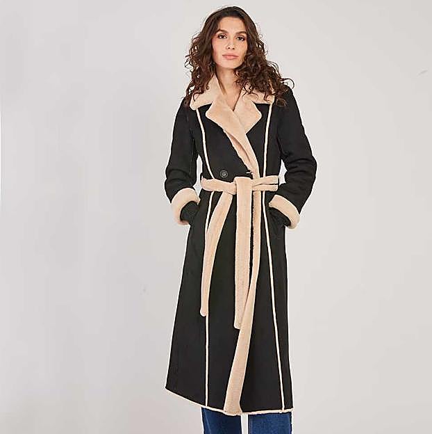 Abrigo de mujer doble faz (219€ en El Corte Inglés)