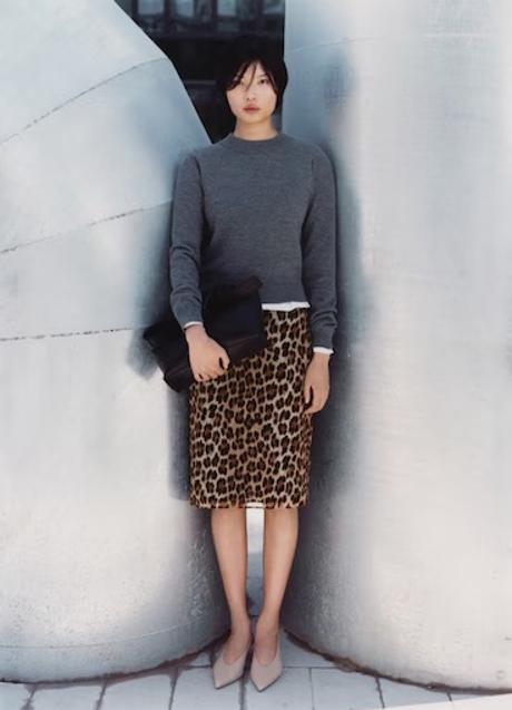 Imagen - Falda midi con estampado animal de Mango (29,99 euros)