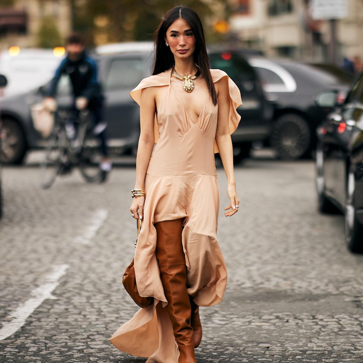 Mujer con vestido boho