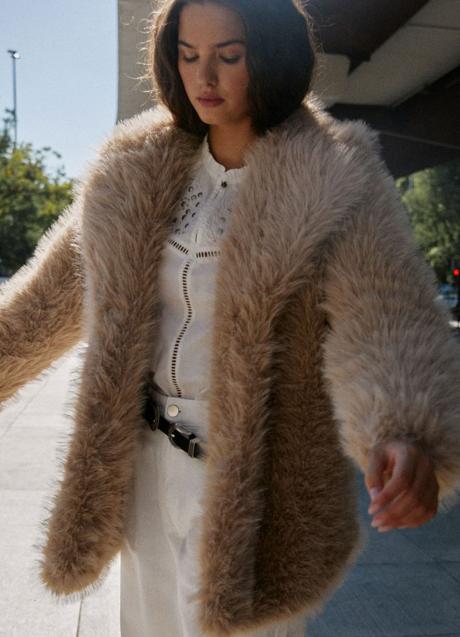 Imagen - Abrigo de pelo de Sfera (59,99 euros)