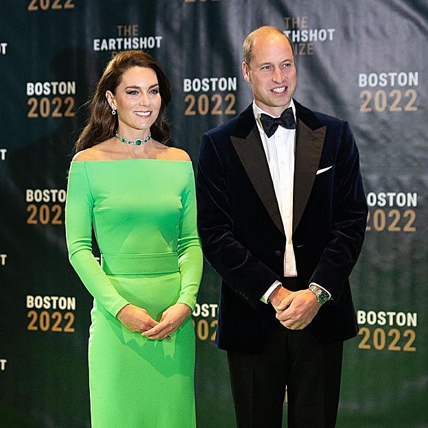 Kate y su gargantilla de esmeraldas. 