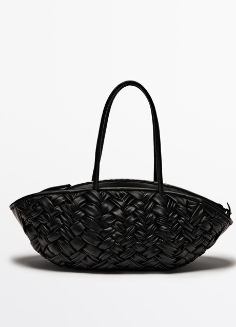 Imagen - Bolso trenzado de Massimo Dutti (249 euros)