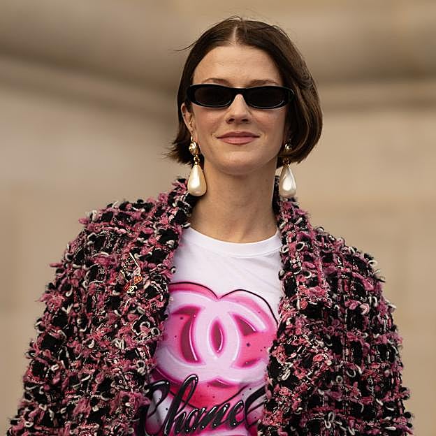 Imagen principal - Cortes de pelo bob con la raya en el centro.