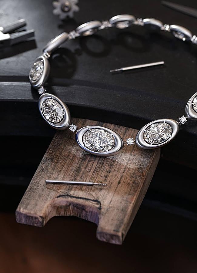 Imagen - Savoir-faire del collar Supernature de Messika.