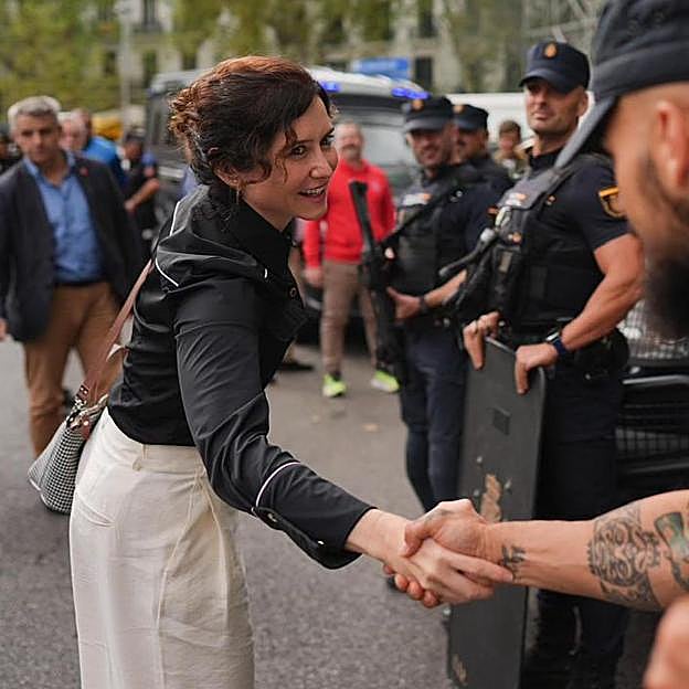 Isabel Díaz Ayuso en el concierto de Manuel Turizo