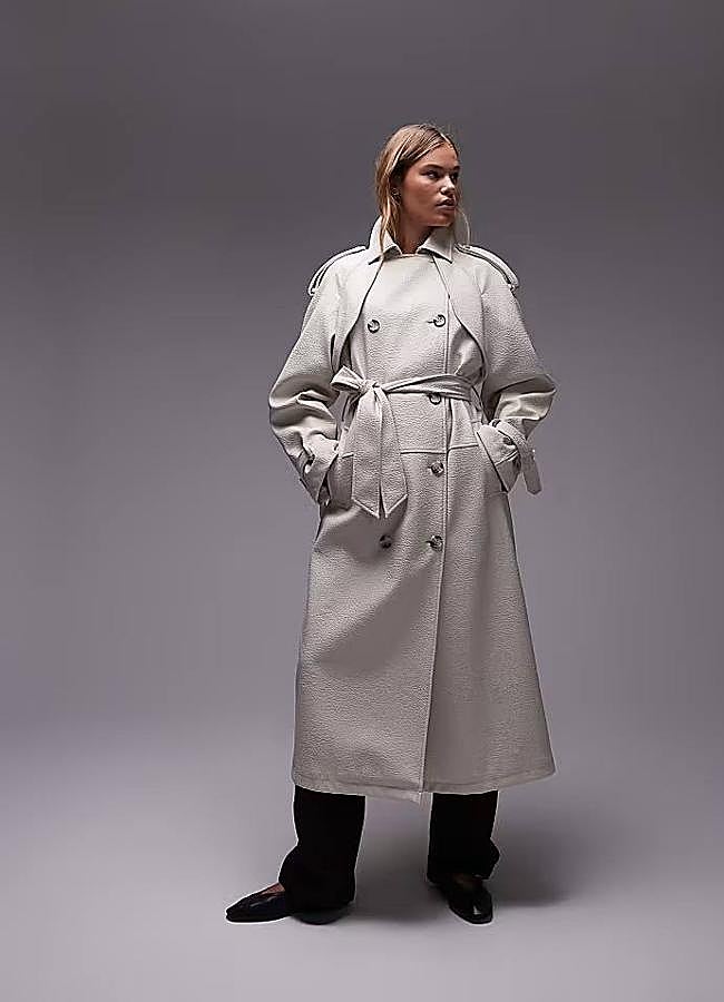 Imagen - Gabardina efecto piel con textura color blanco