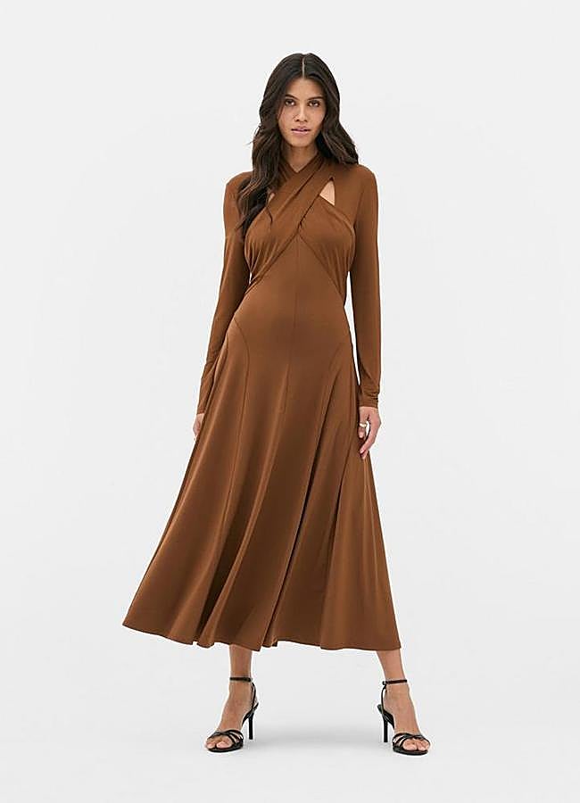 Imagen - Así queda el vestido de invitada de la colección de Paula Echevarría x Primark.