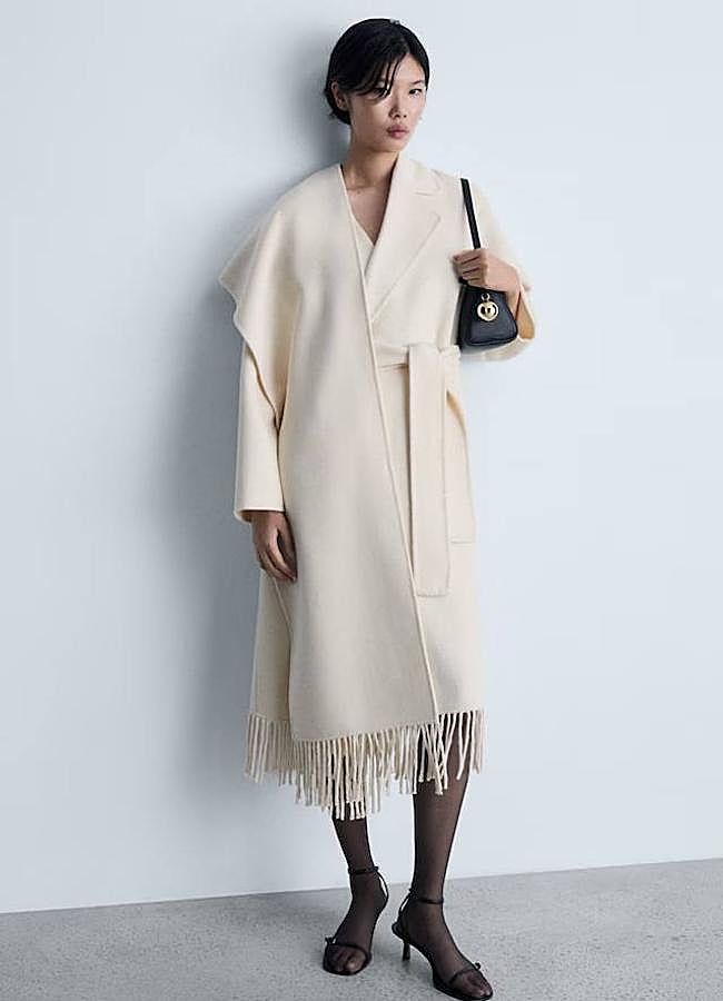 Imagen - Abrigo de lana tipo batín con flecos