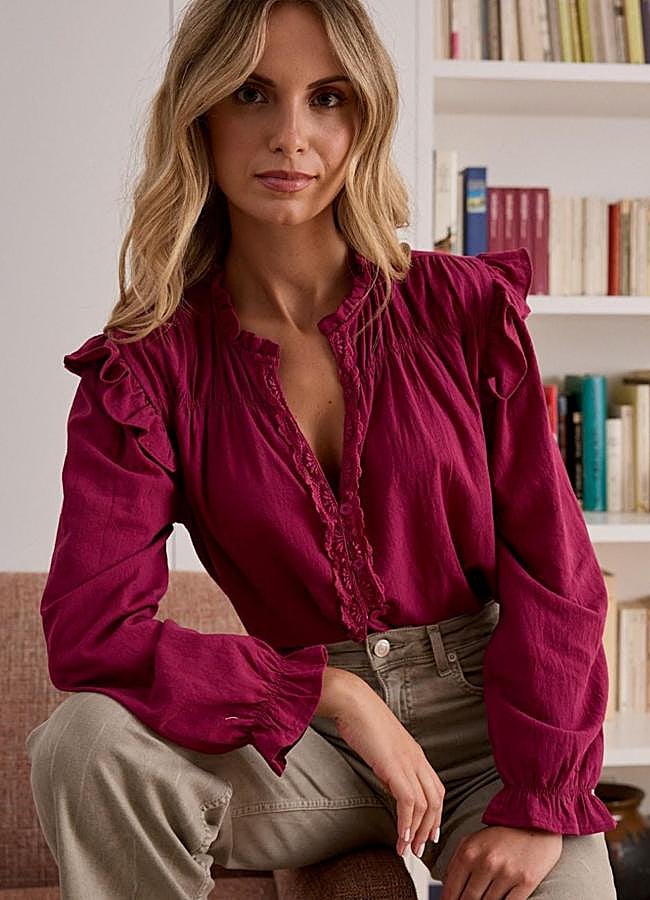 Imagen - Blusa con volantes en fucsia de Polin et Moi (49,95 euros).