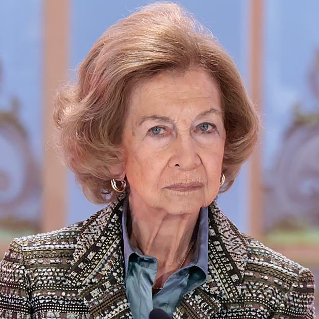 Los amigos más íntimos de la reina Sofía: de Enrique de la Mata Gorostizaga a Alfonso Díez, viudo de la duquesa de Alba