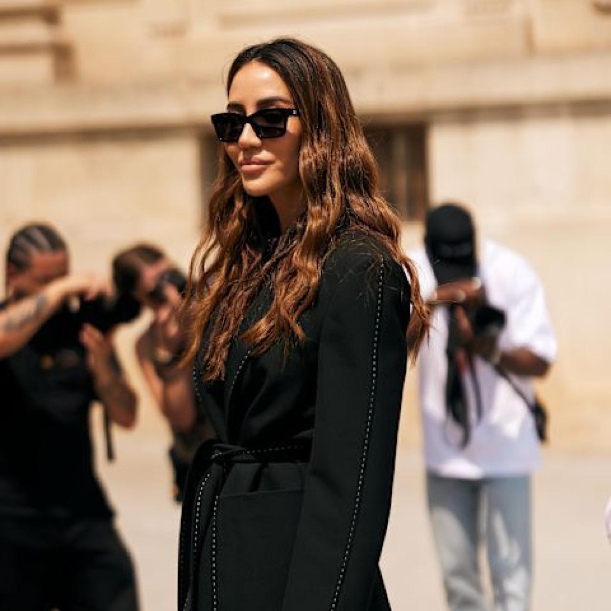 Influencer con pelo brillante