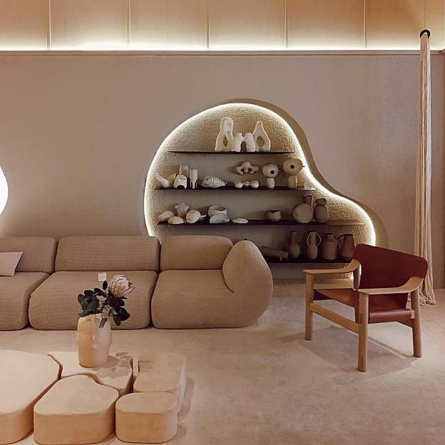 Estanterías, repisas y artesanía para decorar paredes vacías.