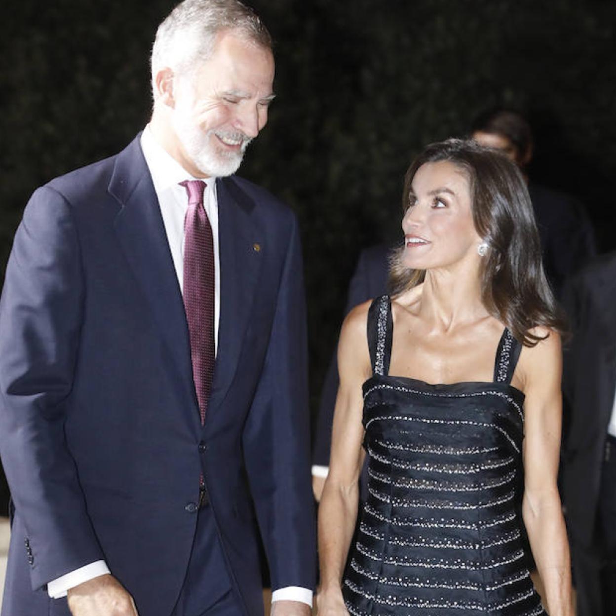 El rey Felipe VI y la reina Letizia en su llegada a la entrega del Premio Planeta.