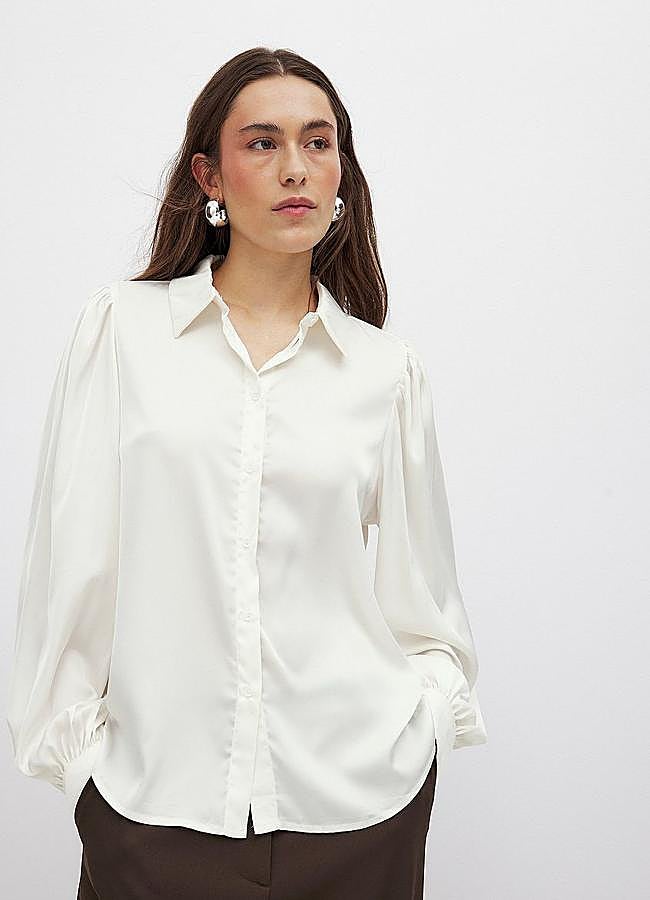 Imagen - Camisa blanca con mangas abullonadas de satén