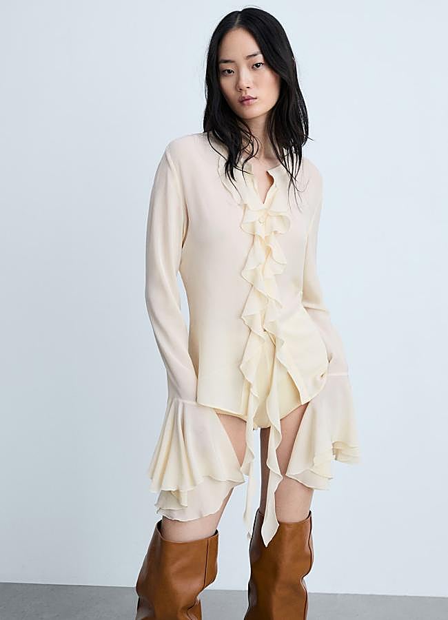 Imagen - Blusa blanca de Mango, 45,99 euros.