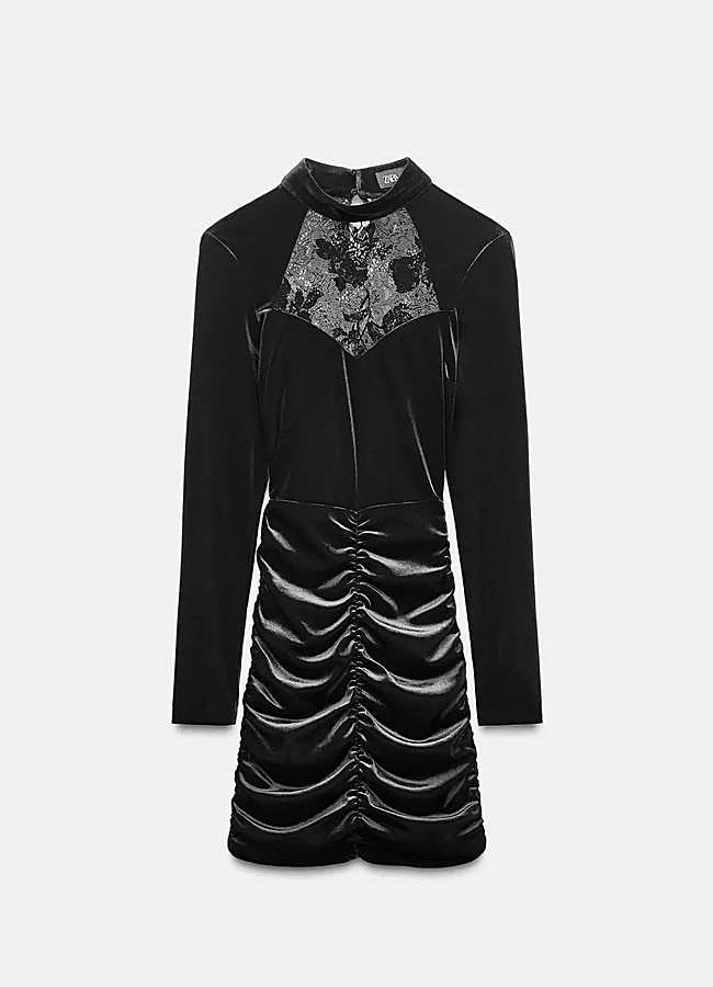 Imagen - Vestido de terciopelo con encaje de Zara.