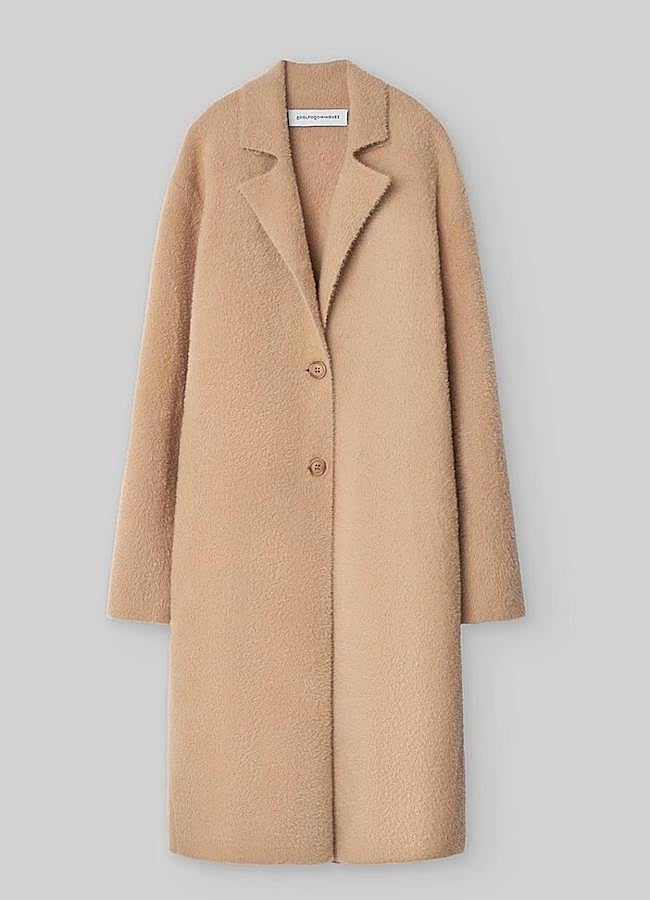 Imagen - Abrigo de pelo beige de Adolfo Domínguez, 199 euros.