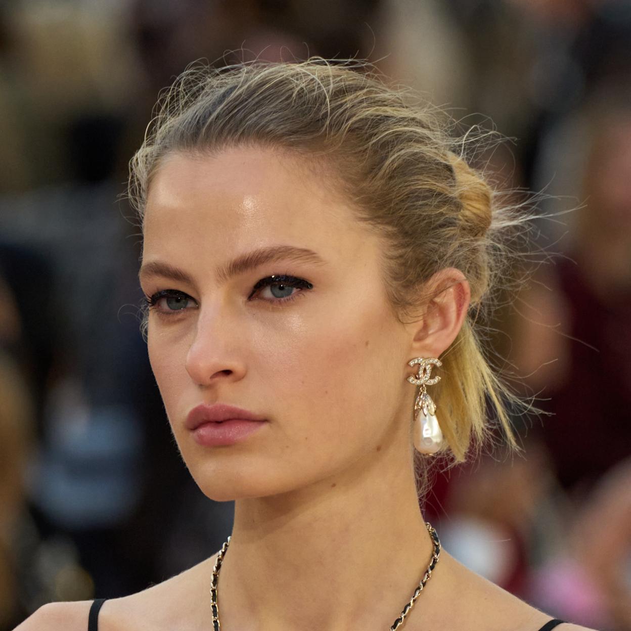 Cinco desmaquillantes muy suaves para retirar la suciedad de los ojos