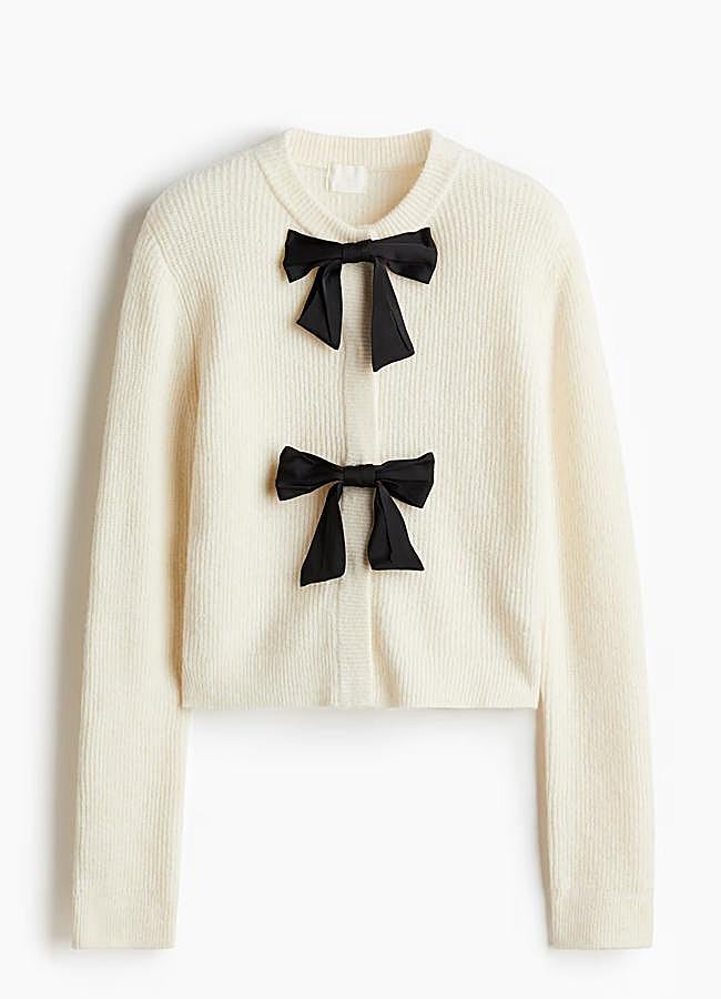 Imagen - Chaqueta de punto con detalle de lazos de H&M. 