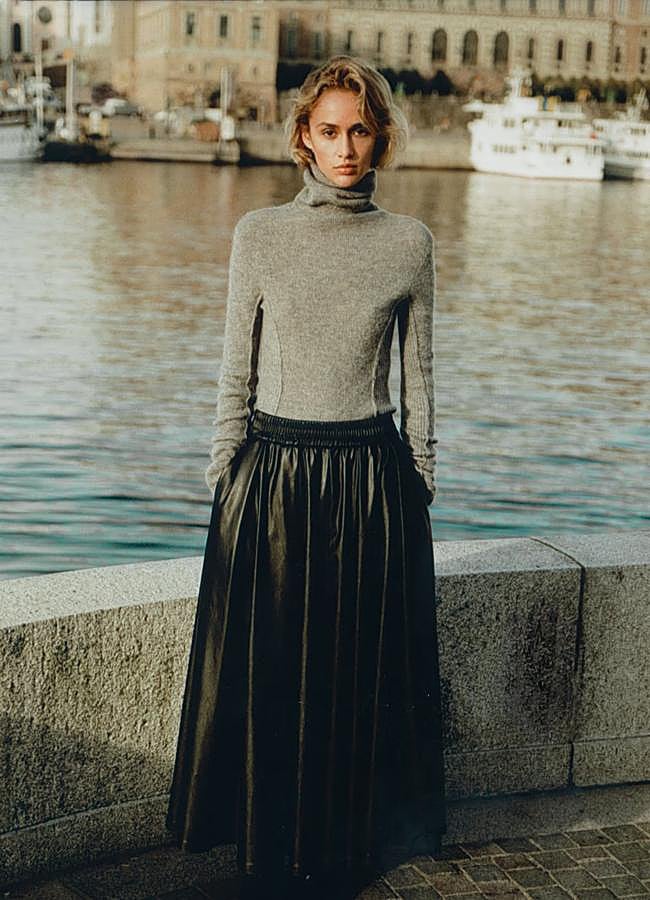 Imagen - Falda evasé plisada de H&M.