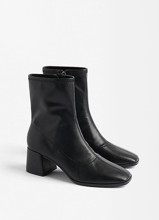 Imagen - Botines negros con punta cuadrada de Parfois.