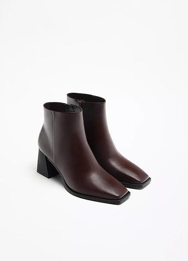 Imagen - Botines de punta cuadrada en burdeos de Lefties.