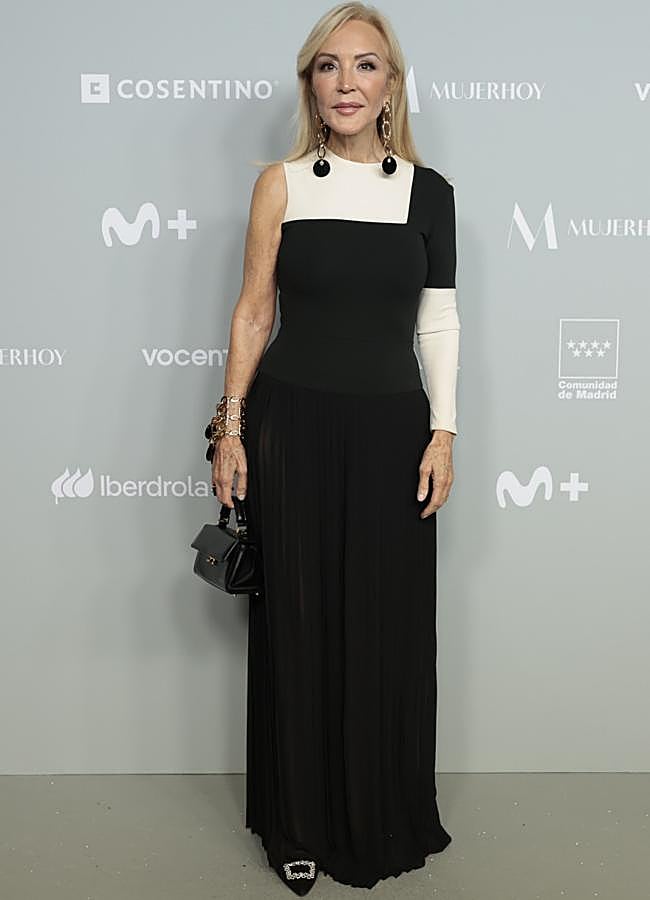 Imagen - Carmen Lomana en los Premios Mujerhoy 2024 (GTRES)