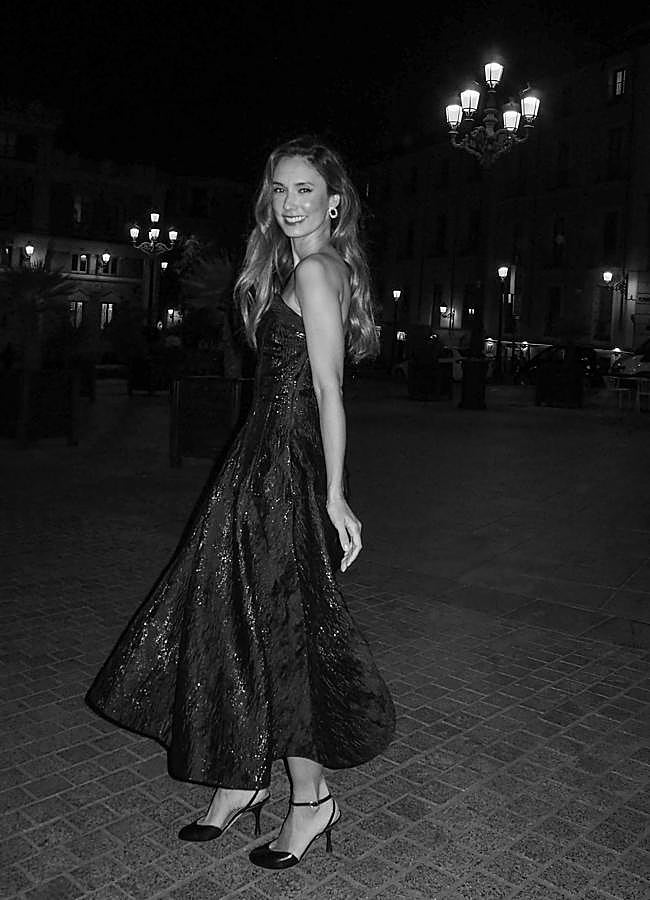 Imagen - La influencer combinó el vestido con zapatos de Loewe. / @gracyvillarreal