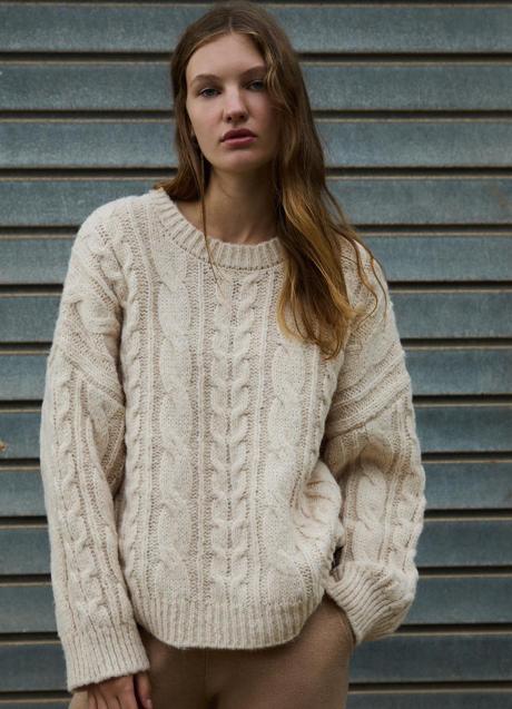 Imagen - Jersey trenzado de Stradivarius (29,99 euros)