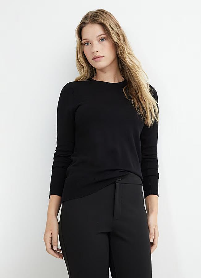 Imagen - Jersey liso en negro de Hipercor (15 euros).