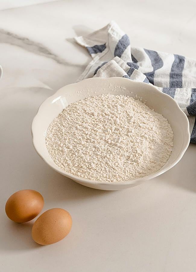 Imagen - Harina y huevos dos de los ingredientes esenciales del bizcocho, tienen un uso particular para la que la elaboración sea exitosa. / Mart Production/ Pexels
