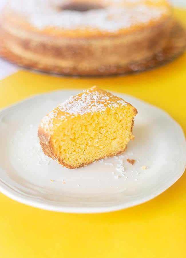 Imagen - Disfrutar de un bizcocho esponjoso y jugoso es un placer a la hora del desayuno o la merienda. / Tatiane Herder / Pexels