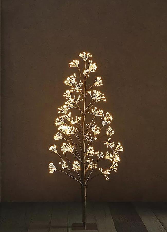 Imagen - Este árbol de Navidad de Zara Home mide 110 centímetros de alto y cuesta 89.99 euros.