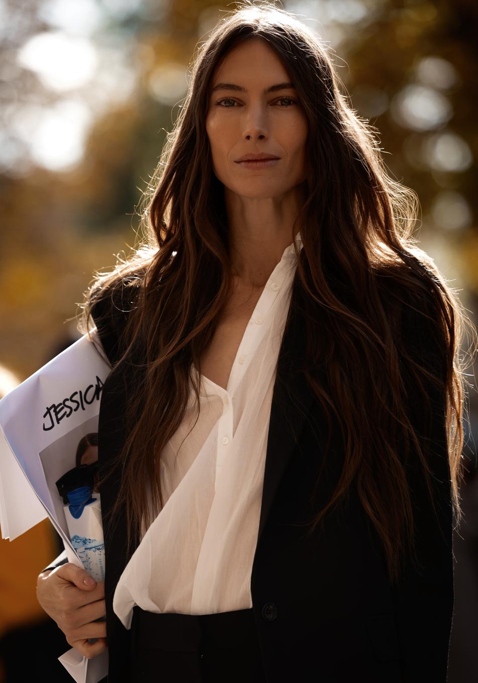 Todas las mujeres de más de 50 con el pelo largo acuden a estos tónicos fortalecedores