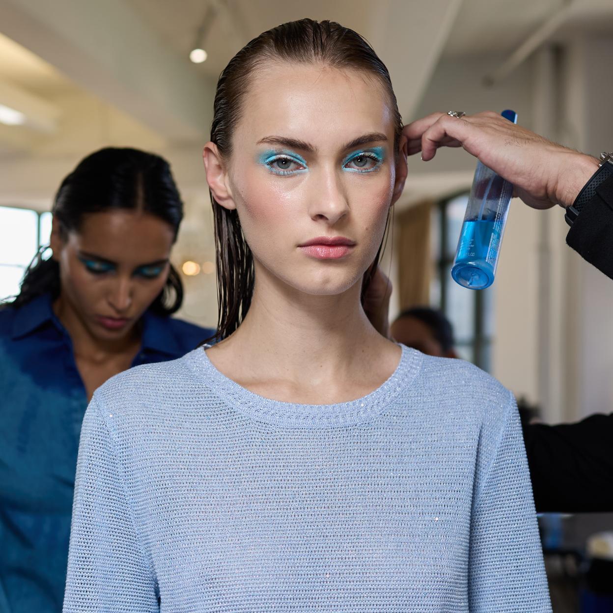 Estas son las sombras azules que mejor sientan en 2025.