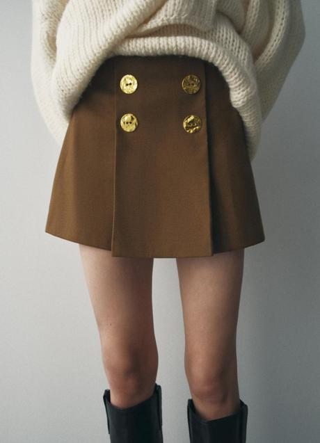 Imagen - Falda corta de Zara (22,99 euros)