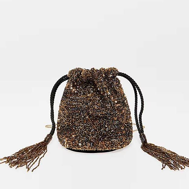 Saco beads asimétrico (17,99€ en El Corte Inglés)