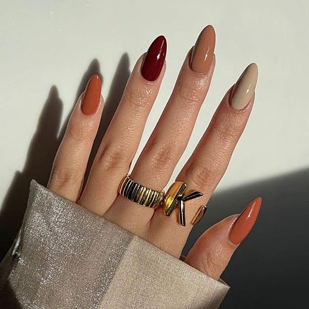 Imagen principal - Algunos ejemplos de manicuras pumpkin spice.