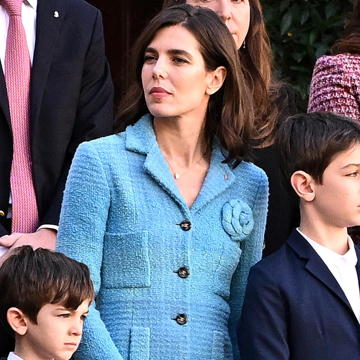 El look aburrido de Carlota Casiraghi que le echa 20 años encima
