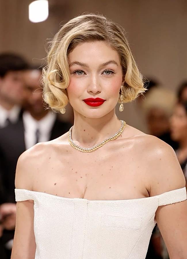 Imagen - Gigi Hadid con peinado tendencia estilo baroque bob/@gigixupdates