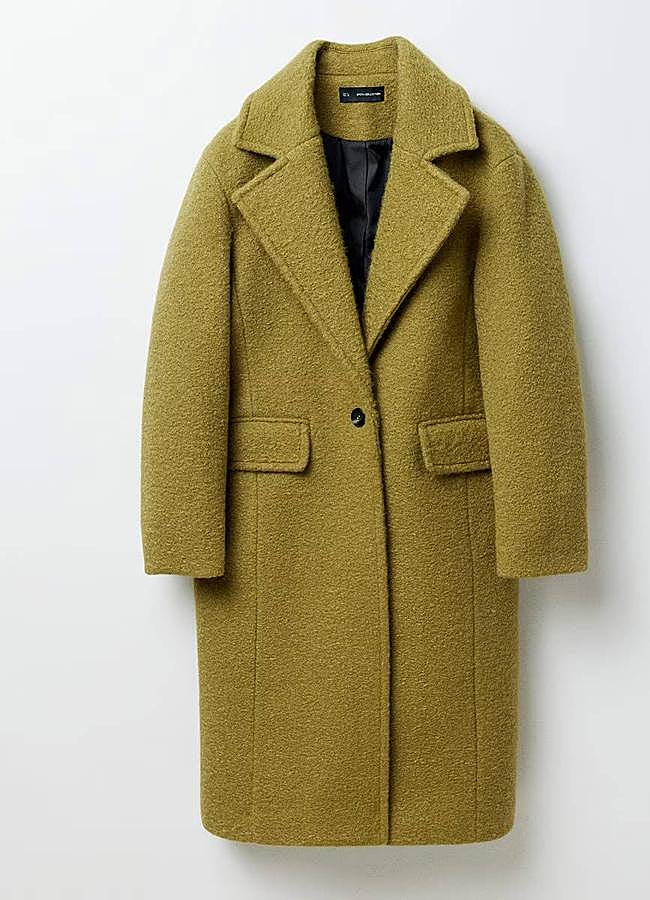 Imagen - Abrigo de mujer con boucle de Sfera (69,99€)