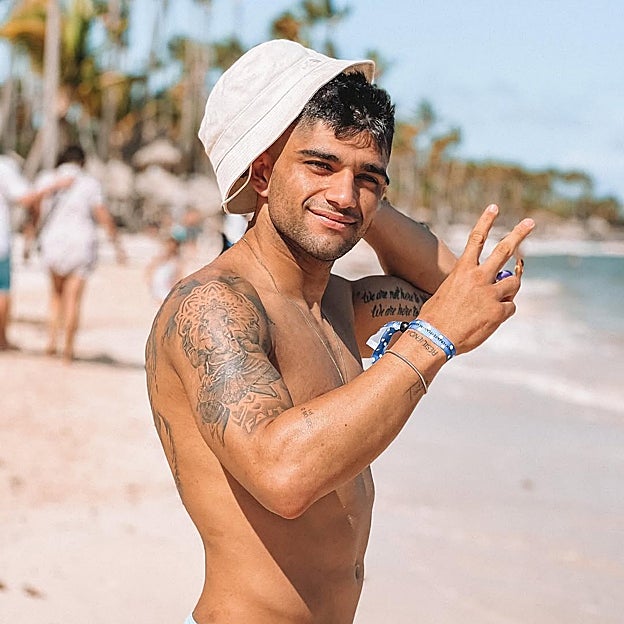 El madrileño luciendo algunos de sus muchos tatuajes. 