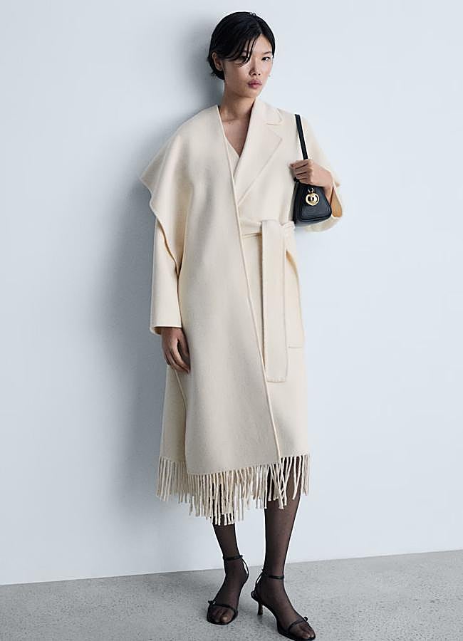 Imagen - Abrigo de lana con detalle de flecos de Mango.