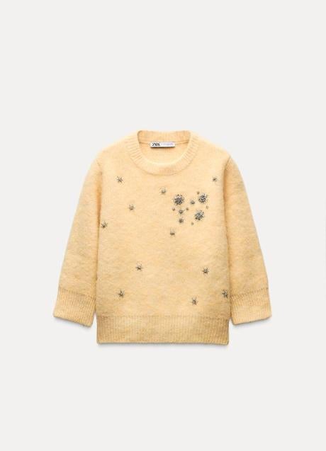 Imagen - Jersey con detalles joya de Zara (49,99 euros)