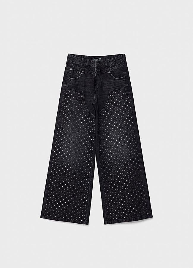 Imagen - Vaqueros con detalle de strass de Stradivarius.