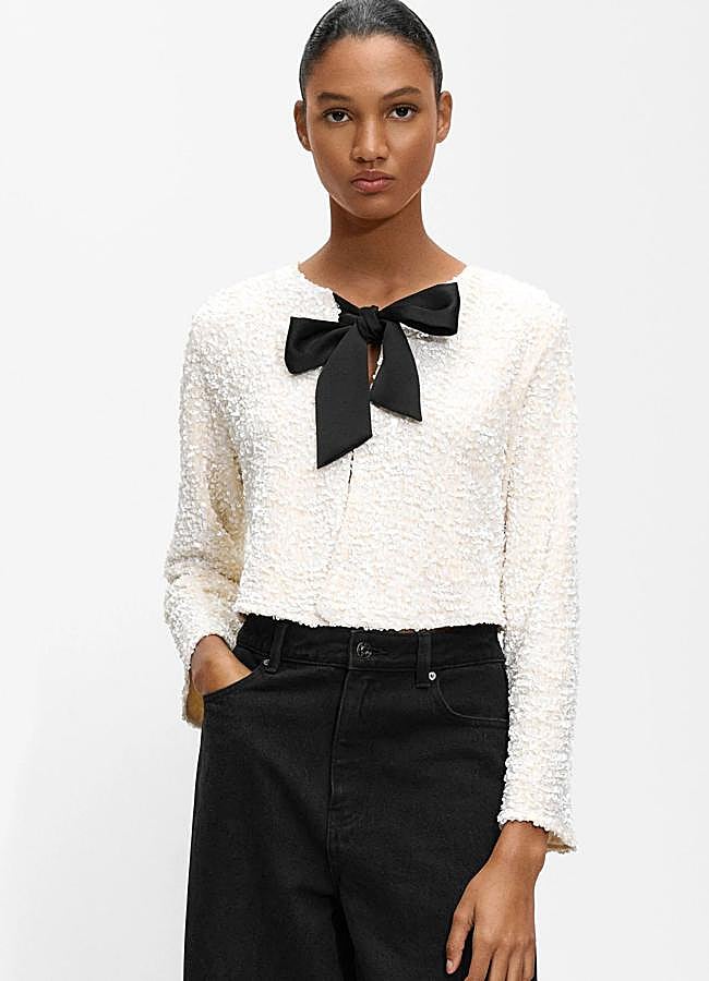 Imagen - Top de lentejuelas con detalle de lazo a contraste