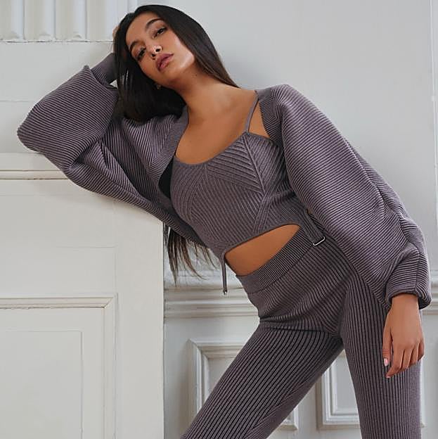 Mujer con ropa deportiva. 