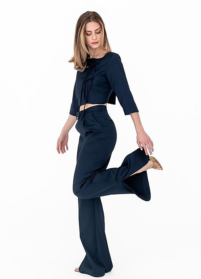 Imagen - Conjunto de invitada con blazer corta de Soie.